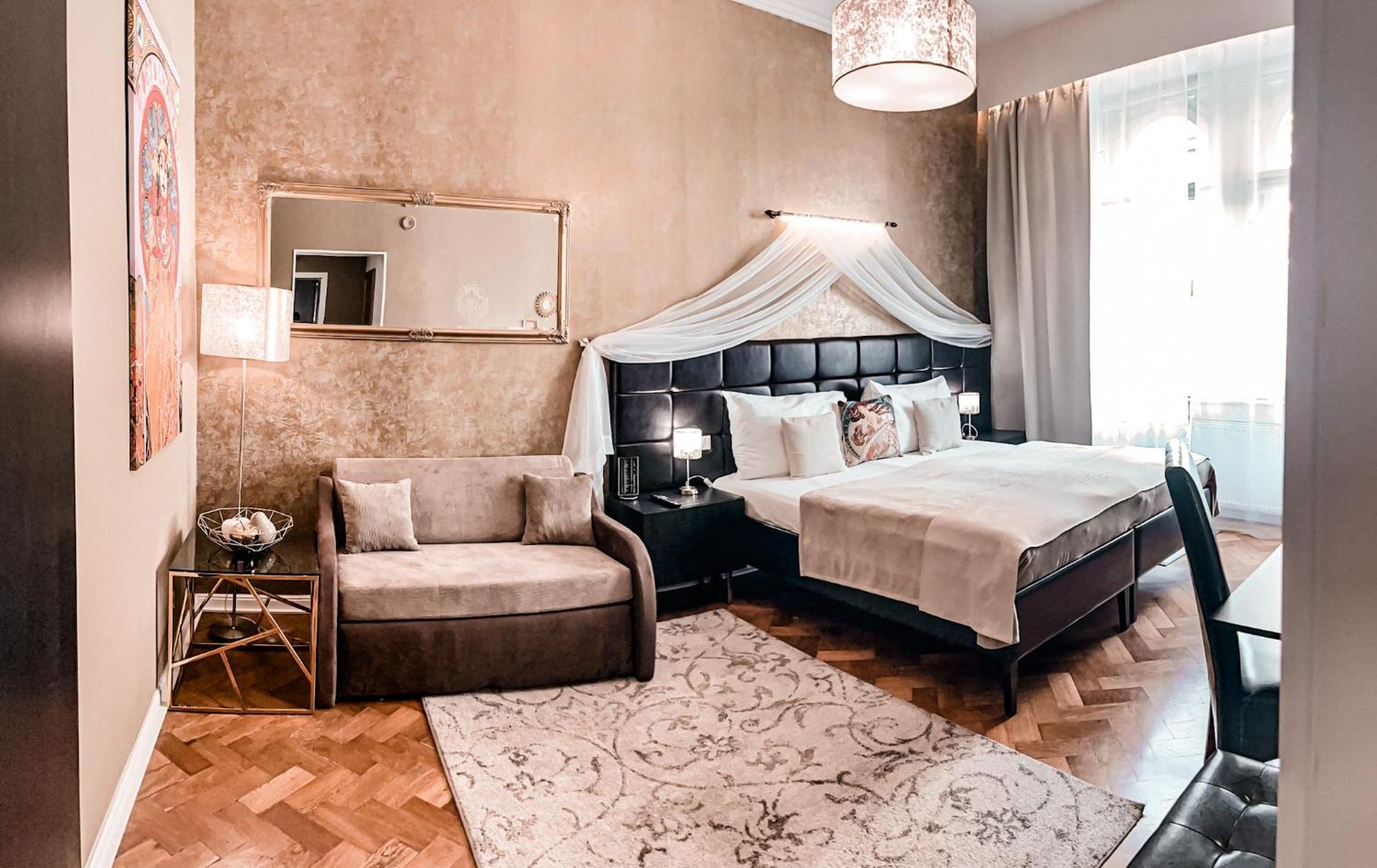 Готель Alfons Boutique 4*